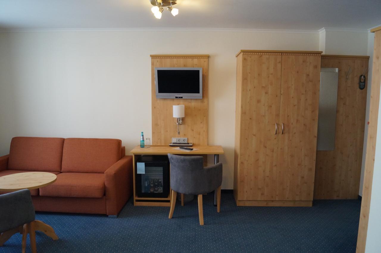 Hotel Zur Post Trostberg Екстериор снимка