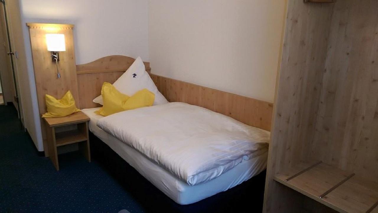 Hotel Zur Post Trostberg Екстериор снимка